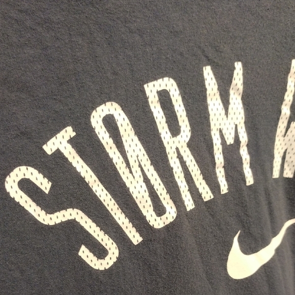 Nike Men's Charcoal 'Storm Within' Tee - Picture 8 of 9